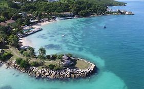 Blue Waters Resort Antigua 5*